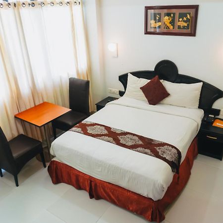 Chothys Park Hotel Thiruvananthapuram Exterior photo